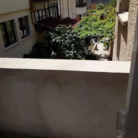 Guest house Garovi *