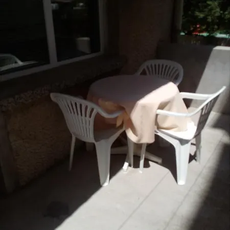 Guest house Garovi